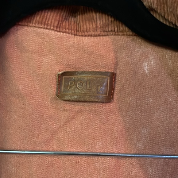 Pol 100% cotton button down jacket with hood. - Picture 2 of 6